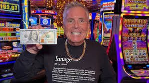 SlotBigWin မိုဘိုင်းအက်ပ် Myanmar ကစားသူ Android ဖုန်းမှ Slots Live Casino ကစားနေမှု